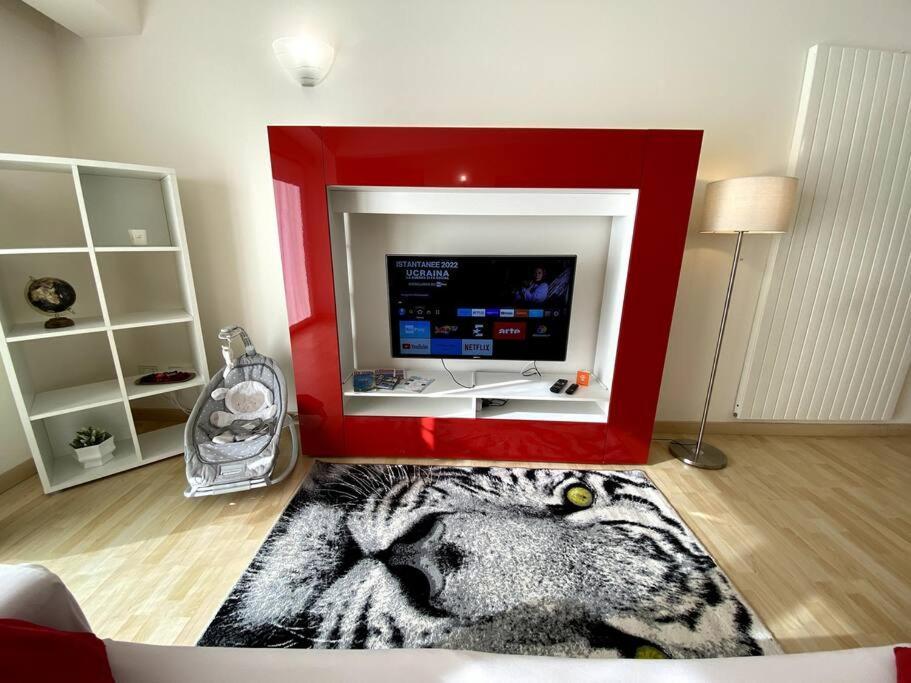 Casa Vacanza Veronica Con Giardino فيربانيا المظهر الخارجي الصورة