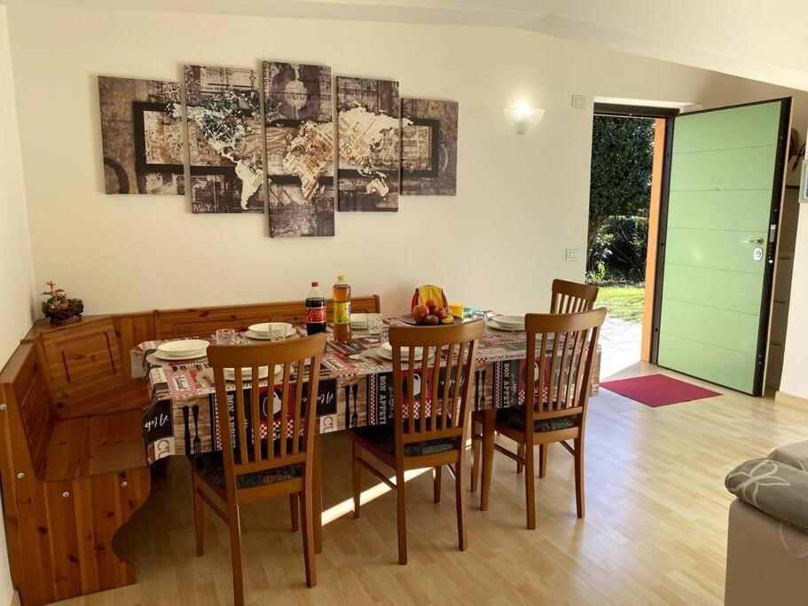 Casa Vacanza Veronica Con Giardino فيربانيا المظهر الخارجي الصورة